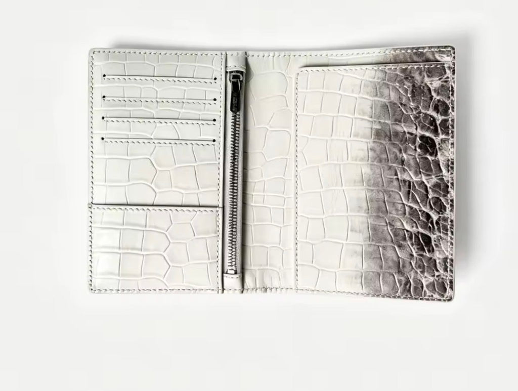 VNTY Passport Holder